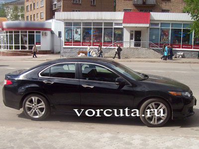 Honda Accord ( ):  