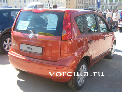   (Nissan Note):    